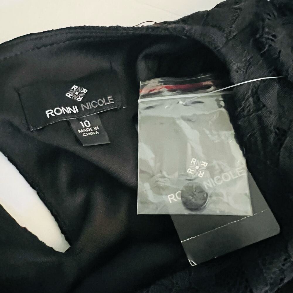 Ronni Nicole Lace Lined Short Sleeve Shift Dress Size 10 NWT Black - Picture 4 of 8